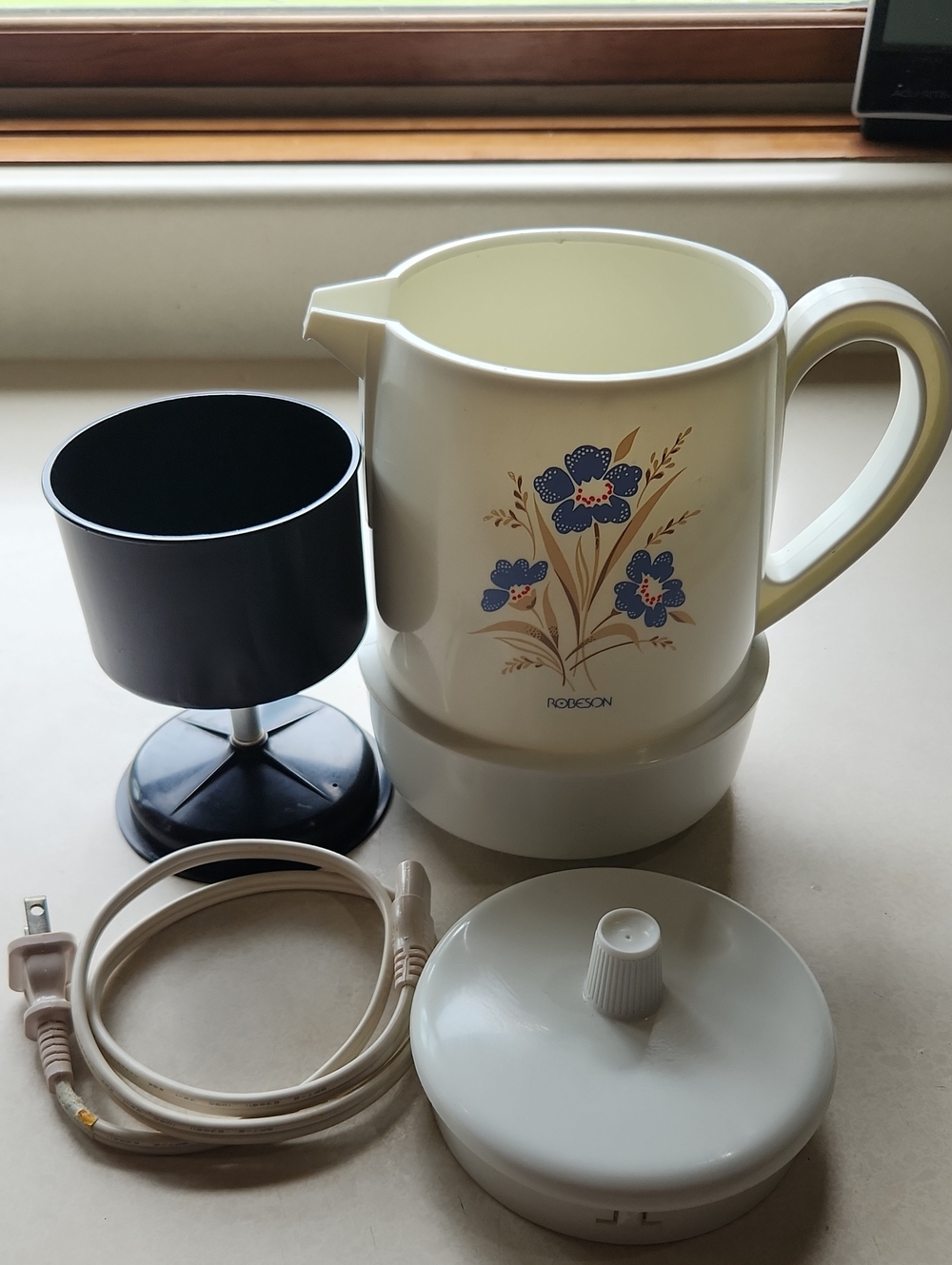 Vintage Robeson 4 Cup Electric Coffee Percolator – Blue Floral Retro Hot Pot